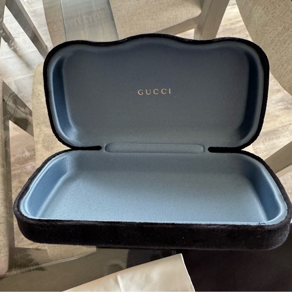 Authenticated! NWT! Gucci Oversized Sunglasses w/ Large GG Logo - Dark Brown